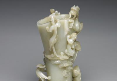 图片[2]-Jade Gu vase with five dragons, Qing dynasty (1644-1911)-China Archive